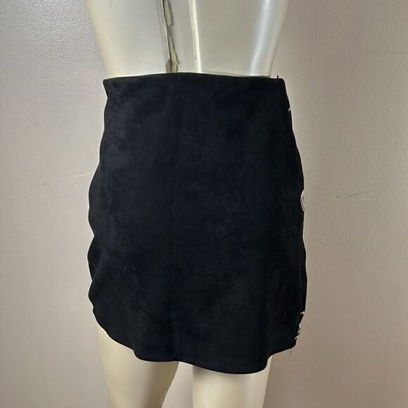 Women’s MI AMI embroidered skirt size medium floral mini skirt - Picture 5 of 8